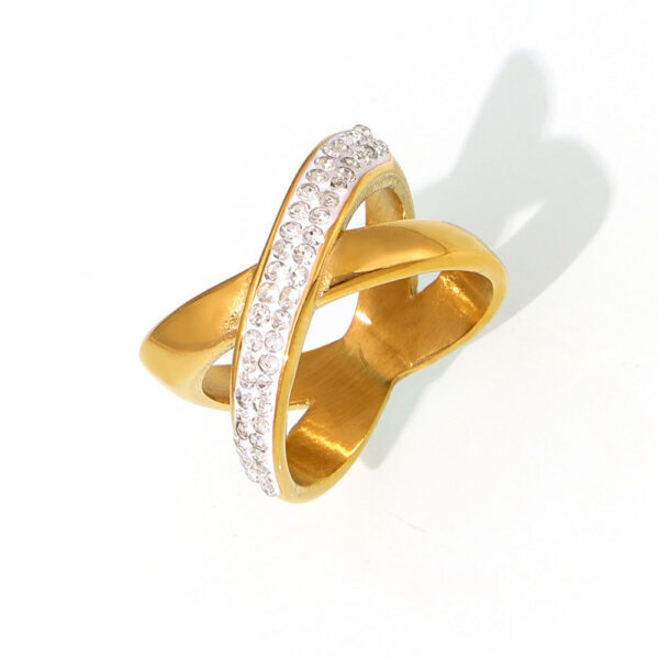 Hot-selling simple and personalized X-shaped diamond ring European and American style geometric irregular design titanium steel plated with 18k real gold