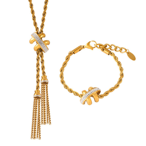 Simple personality geometric twist chain jewelry with diamond design sense light luxury wind titanium steel gold-plated jewelry set